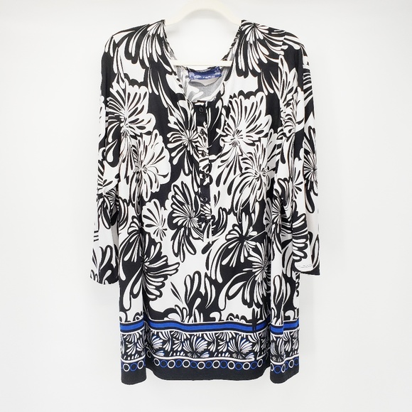 Susan Graver Tops - Susan Graver | Floral Print Blouse | Blk, Wht, Bl